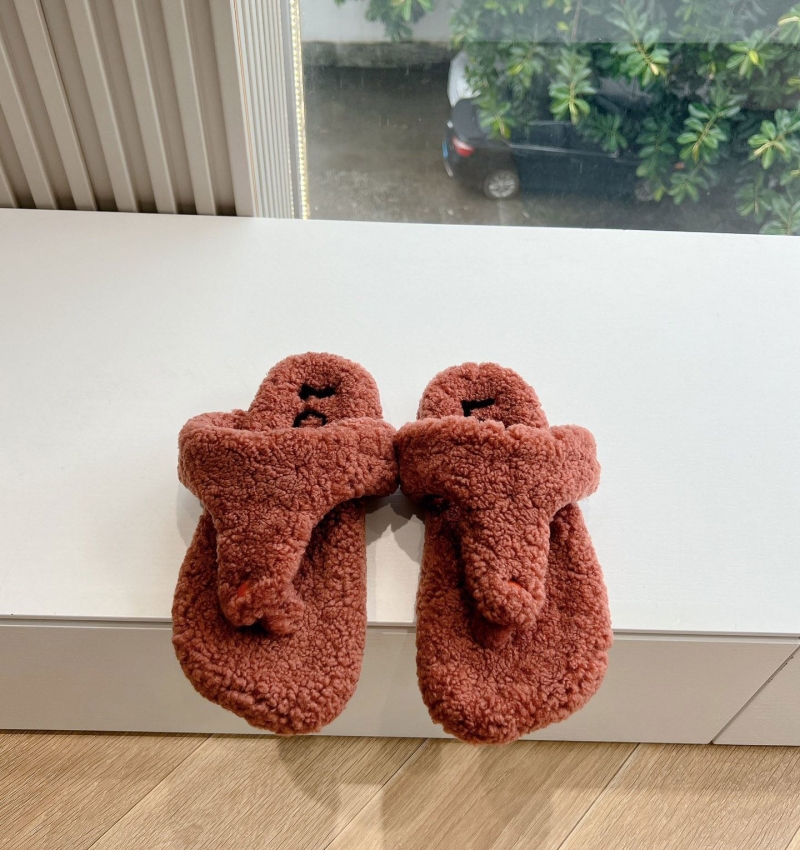 l*ew* slippers